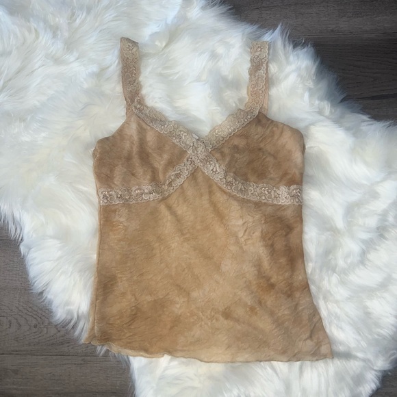 Beautiful Romantic Y2K Lace Cami Vest Top - Picture 7 of 12